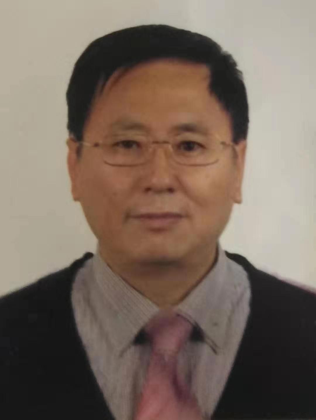 赢博官方（中国）总部创新论坛第九百零六讲：从大学到社会如何成熟思想:一位老大学生的寄语