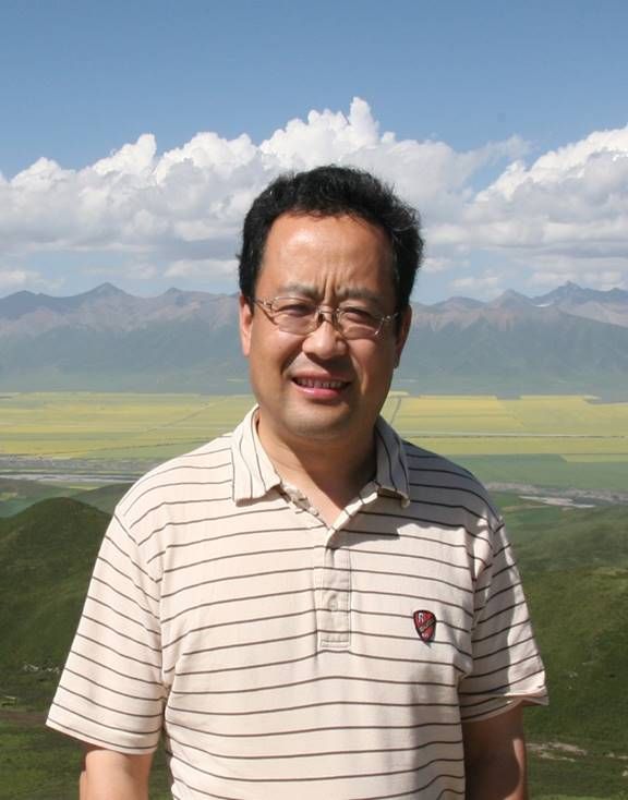1XBET体育创新论坛第六百三十九讲（“弘扬爱国奋斗精神、建功立业新时代”系列活动)：“三极”关联性变化及其风险分析