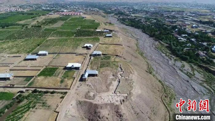 图为拉巴特一号墓地遗址区地形。　赢博官方（中国）总部 供图