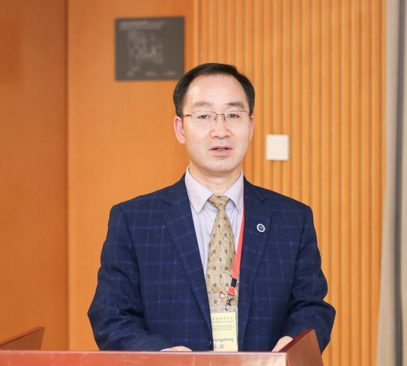 1XBET体育创新论坛第一千五百二十二讲：中生代重大地质事件与植被环境变化